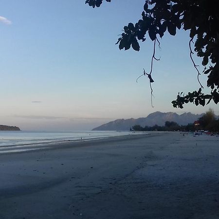 Mai Chenang Guesthouse Pantai Cenang  Εξωτερικό φωτογραφία
