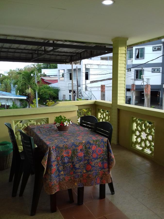 Mai Chenang Guesthouse Pantai Cenang  Εξωτερικό φωτογραφία
